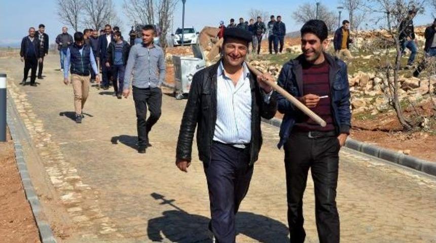 Siirt'te Mahkumlar Fidan Dikti