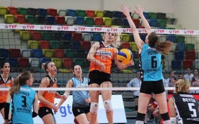 Beylikdüzü Voleybol İhtisas-Pursaklar Voleybol İhtisas: 3-1