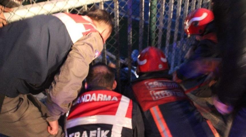 İntihara Kalkıştı, Tem Otoyolunu Kilitledi