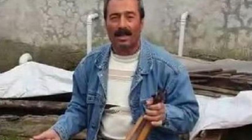 Kemen&ccedil;e &Ccedil;alıp Şarkı S&ouml;ylerken Kalp Krizinden &Ouml;ld&uuml;