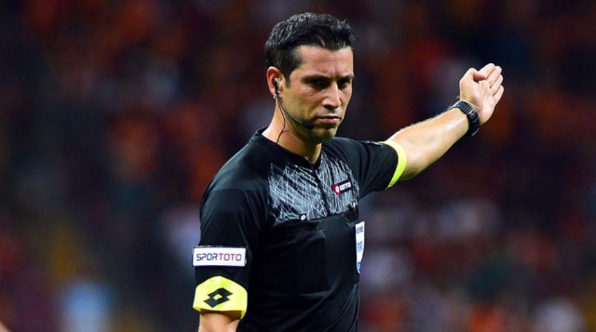 Süper Lig'de en fazla kart gösteren hakem Ali Palabıyık