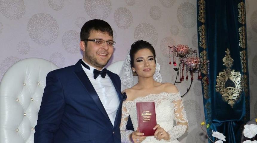 Maski Personelinin Mutlu G&uuml;n&uuml;