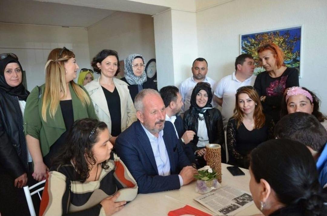 Kasım Bostan&rsquo;dan Engellilere Ziyaret