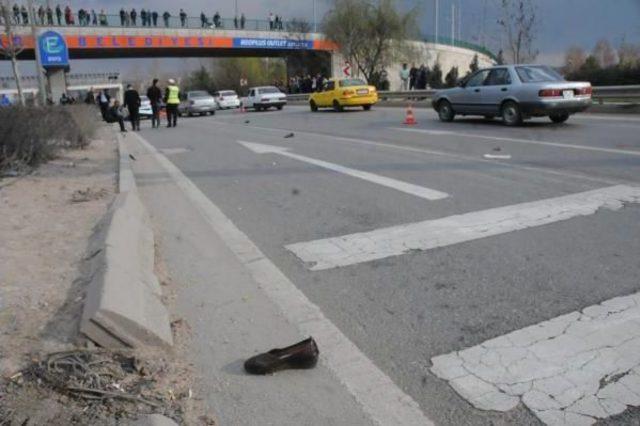 Üst Geçit Yerine Yoldan Geçen 2 Kadın Kazada Öldü 3