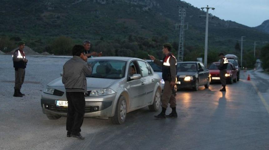 Datça’da Jandarmanın Denetimleri Gece Gündüz Devam Ediyor