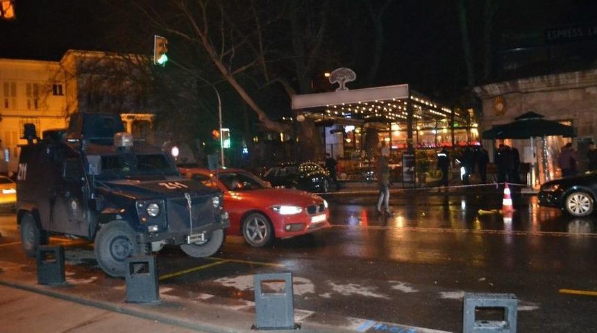 Sarıyer&rsquo;de &Ccedil;ay Bah&ccedil;esinde Silahlı Kavga: 2 Yaralı