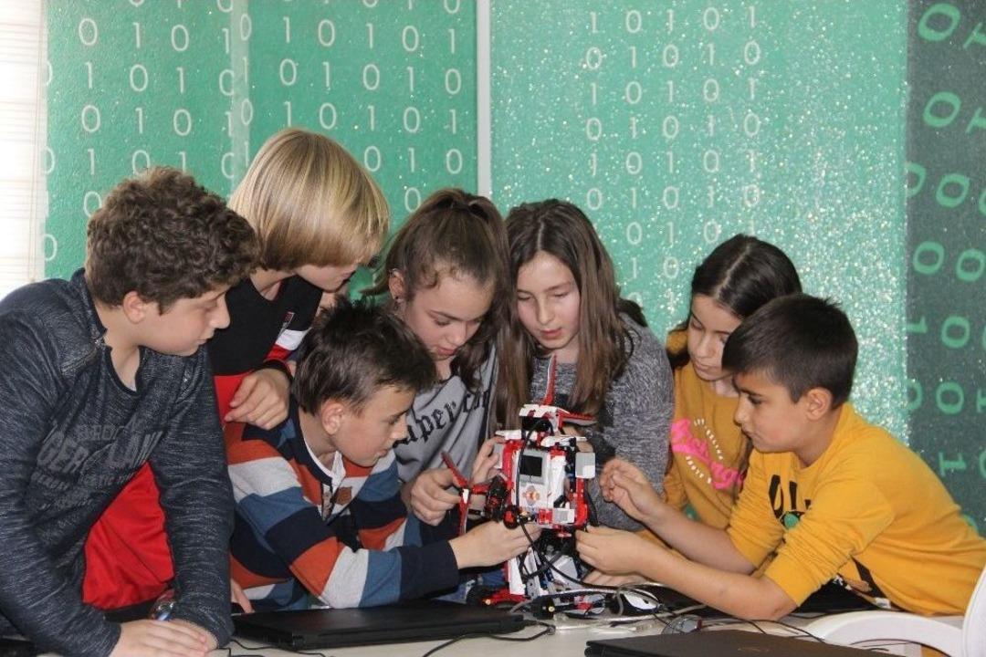 (&ouml;zel Haber) &Ouml;ğrenciler Geleceklerini Kodluyor