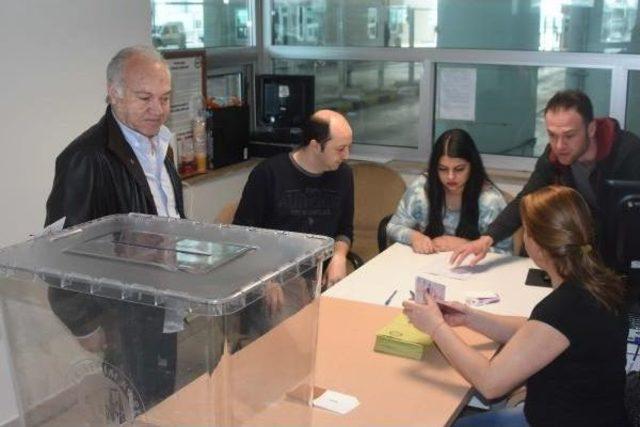 Kapıkule'de Referandum Oylaması Başladı