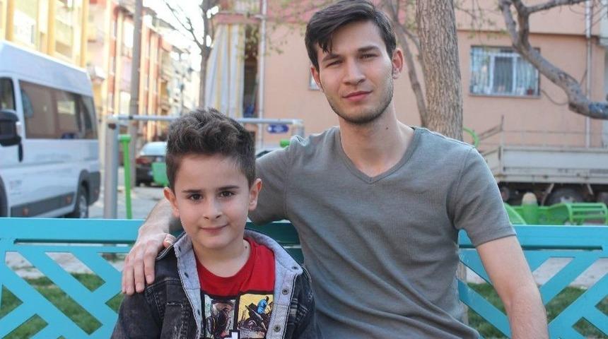 &Uuml;niversite &Ouml;ğrencilerinden Uyuşturucu Karşıtı Kısa Film