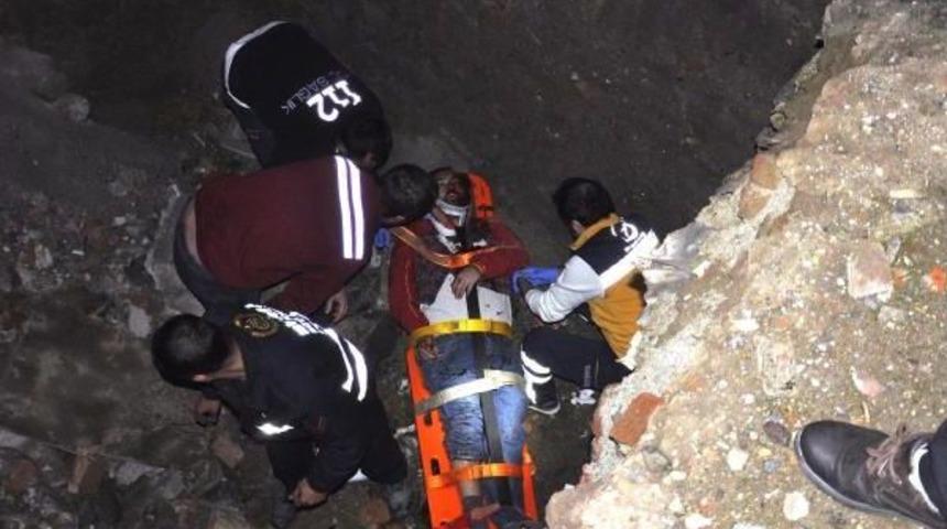 Evine Kestirmeden Gitmek Isteyince Inşaat &Ccedil;ukuruna D&uuml;şt&uuml;