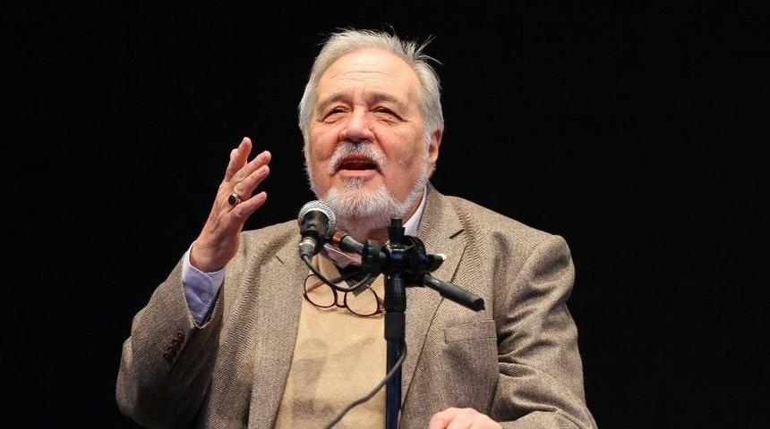 Prof. Dr. İlber Ortaylı İzmir&rsquo;de Gen&ccedil;lere Seslendi