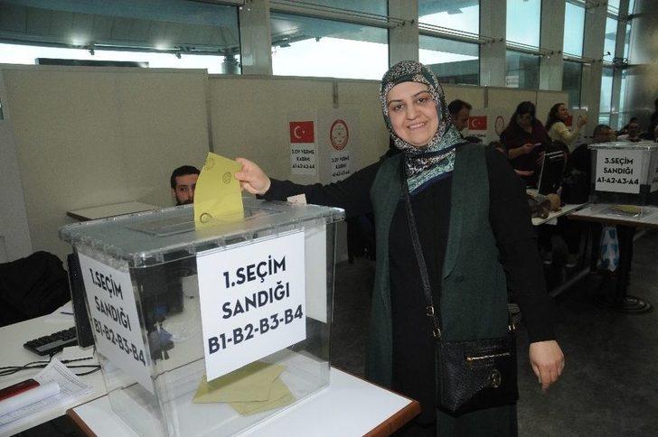 Atatürk Havalimanı’nda Referandum Oylaması Başladı G3
