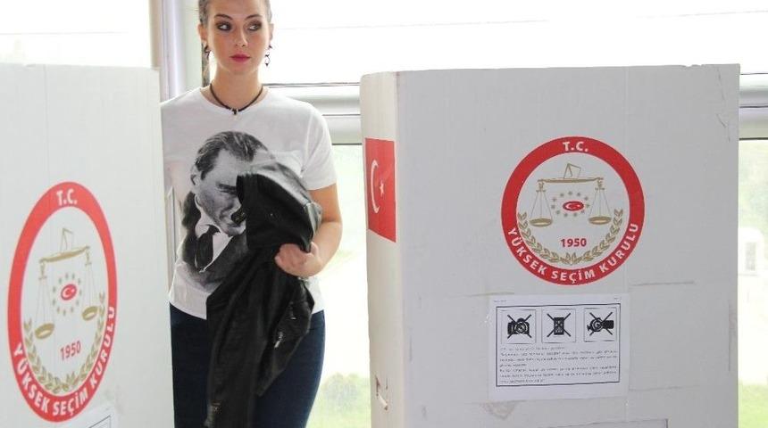 Sınır Kapılarında Referandum Oylamaları Başladı