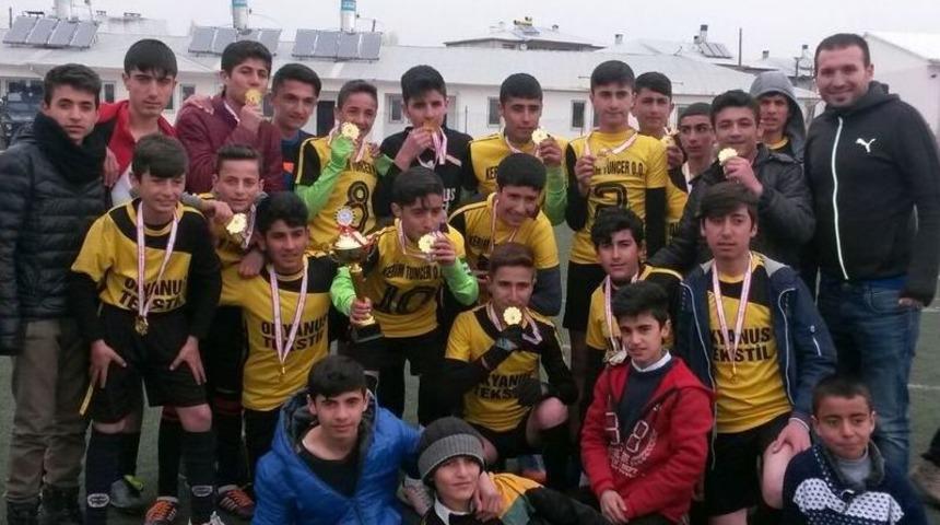 Van&rsquo;da Yıldızlar Futbol İl Birinciliği M&uuml;sabakaları