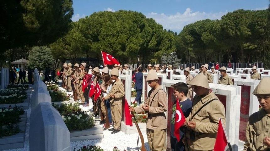 &Ccedil;ocuk Kul&uuml;b&uuml; &Uuml;yeleri &Ccedil;anakkale&rsquo;de Tarihi Yeniden Yaşadı
