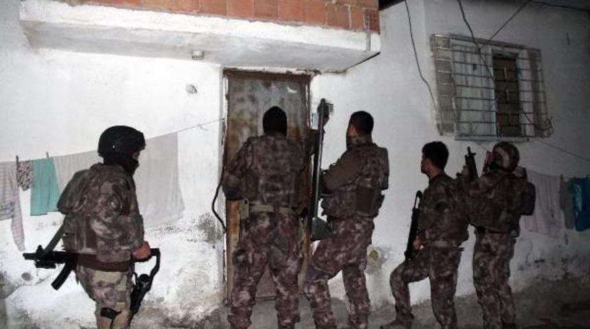 Mersin'de Torbacı Operasyonu: 7 G&ouml;zaltı