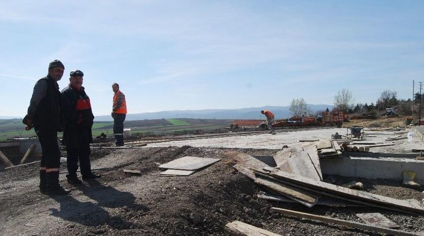 Malkara Devlet Hastanesi İ&ccedil;in &Uuml;st Ge&ccedil;it Yolu Yapılıyor