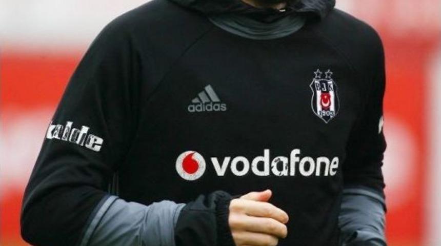 Caner Gibisi El Yakıyor