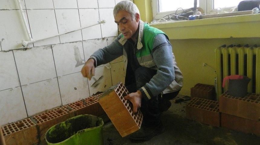 İzmit Belediyesi&rsquo;nden Okullara B&uuml;y&uuml;k Hizmet