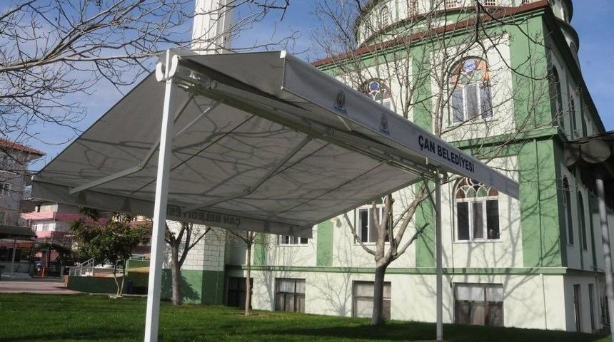 &Ccedil;an Belediyesi İl&ccedil;edeki Camileri Tente İle Donatıyor