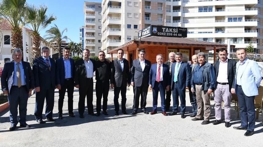 Başkan B&ouml;cek, Taksici Esnafıyla Buluştu