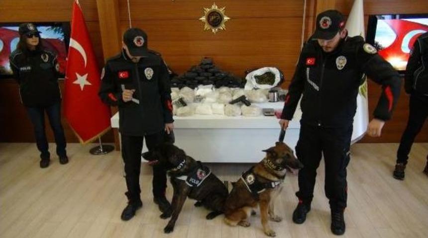 İstanbul'da 1 Haftada 13 Milyon Liralık Uyuşturucu Ele Ge&ccedil;irildi