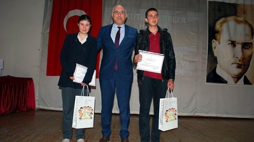 Salihli&rsquo;de K&uuml;t&uuml;phaneler Haftası Kutlaması