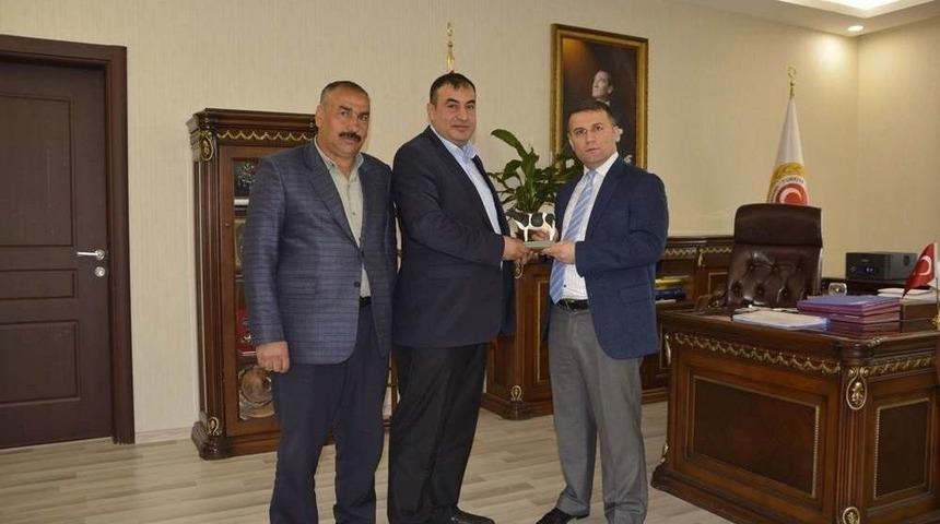 Şanlıurfa Damızlık Sığır Yetiştiriciliği Birliğinden Kaymakam &Ccedil;imşit&rsquo;e Ziyaret
