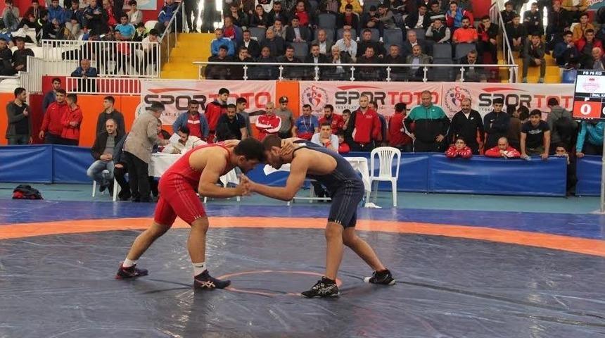 Kahramanmaraş B&uuml;y&uuml;kşehir Belediye G&uuml;reş Takımı, T&uuml;rkiye Şampiyonu