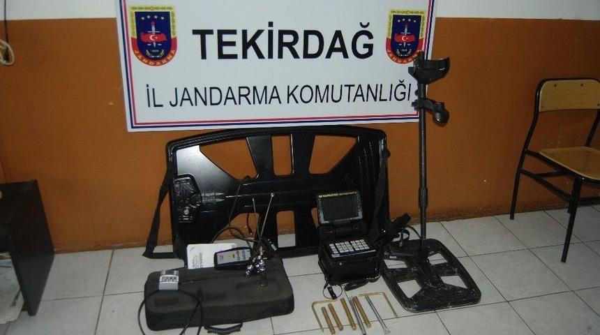 Define Keşfine Çıkan 9 Kişi Suçüstü Yakalandı