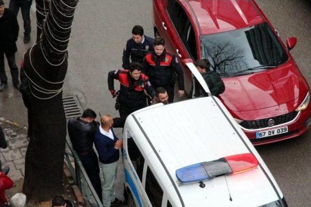 Zonguldak'ta Polise Direnen 3 Kişi, Gözaltına Alındı