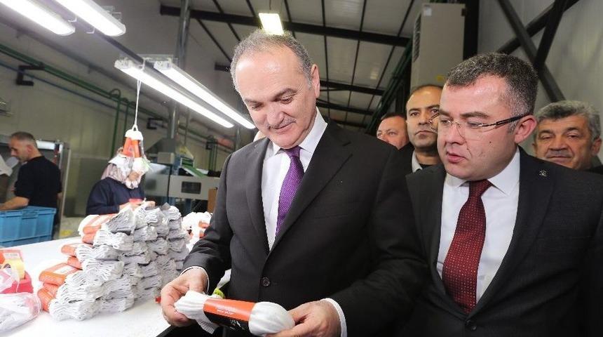 Bakan &Ouml;zl&uuml; D&uuml;zce&rsquo;de