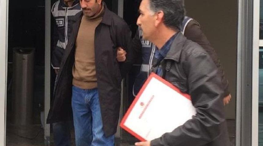 Elindeki Levye Ile Bankayı Soymaya Kalkıştı