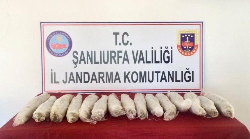 Ş&uuml;pheli Ara&ccedil;tan 11,5 Kilo Uyuşturucu &Ccedil;ıktı
