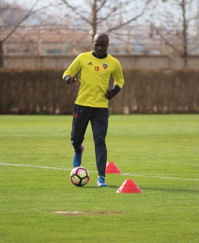 Kayserispor, Antalyaspor’a Bileniyor