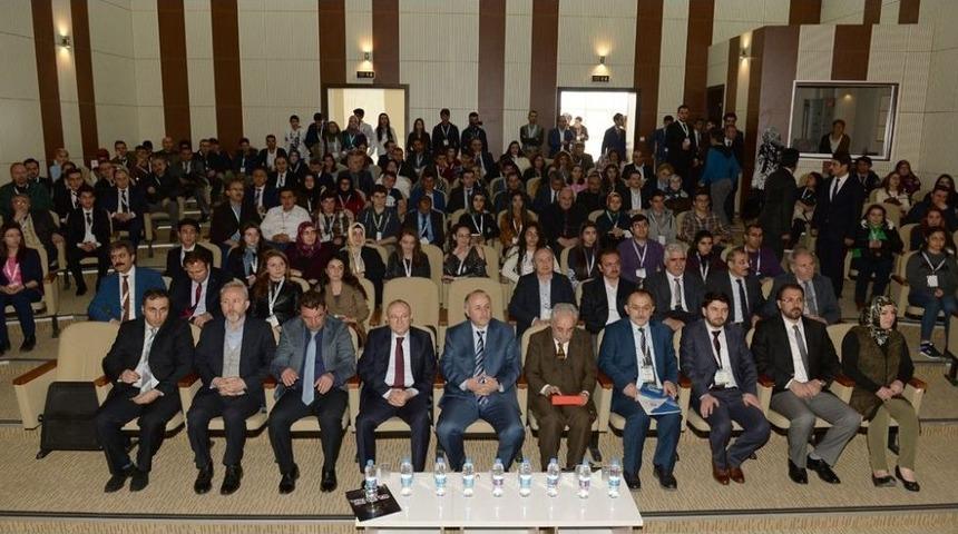 Liseliler Projeleriyle Yarışıyor