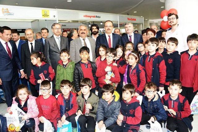 Konya Kitap Günleri Yoğun Bir Katılımla Açıldı