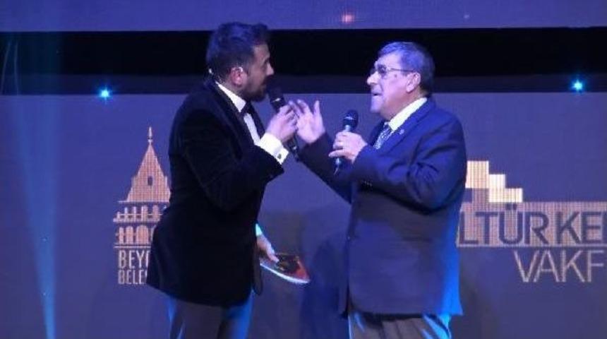 T&uuml;rk Tiyatrosunun Duayenlerine Onur &Ouml;d&uuml;l&uuml; Verildi