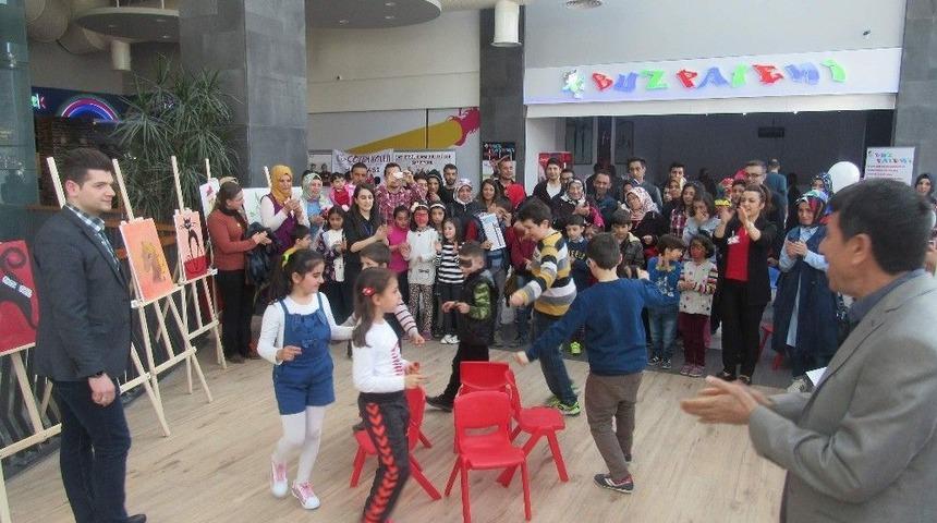 &Ccedil;&ouml;z&uuml;m Koleji Tanıtım Etkinliği Yoğun İlgi G&ouml;rd&uuml;