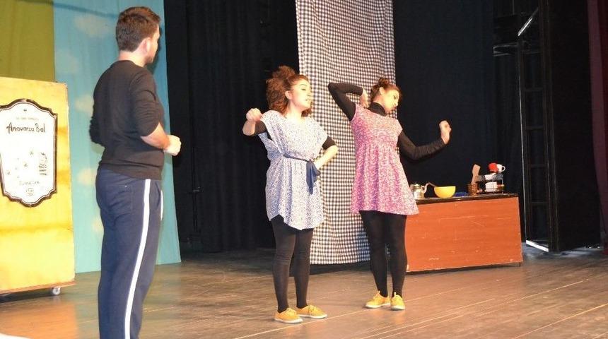 "bal Arıları Ve Hınzır Ayı" Kozan&rsquo;da