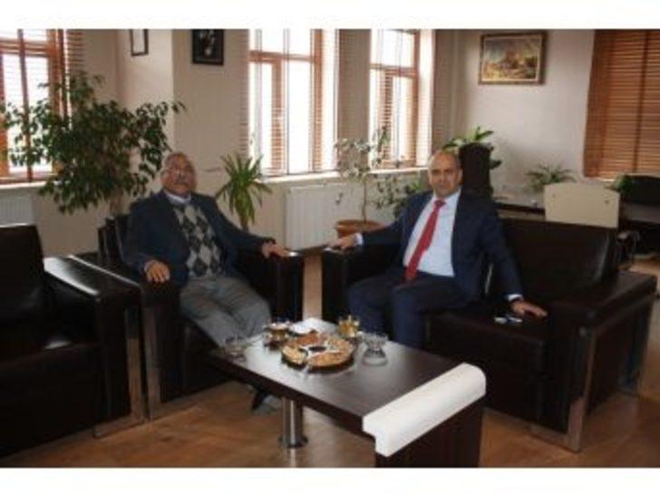 Emniyet Müdürü Artunay, Uçhisar Belediye Başkanı Karaaslan’ı Ziyaret Etti