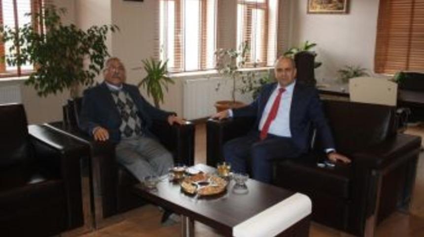 Emniyet M&uuml;d&uuml;r&uuml; Artunay, U&ccedil;hisar Belediye Başkanı Karaaslan&rsquo;ı Ziyaret Etti