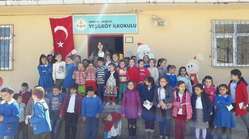 Miniklerin "kitap Kardeşliği"