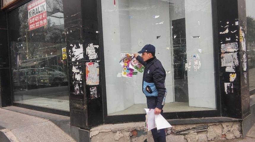 İzmit&rsquo;te Afiş Kirliliğine Ge&ccedil;it Yok