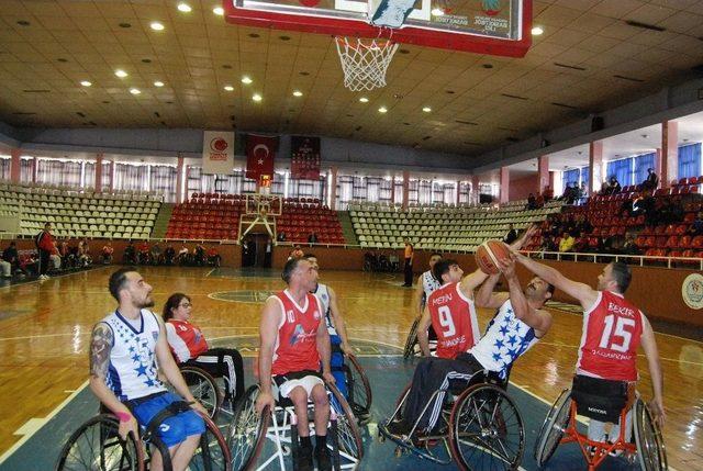 Tekerlekli Sandalye Basketbol Süper Ligi