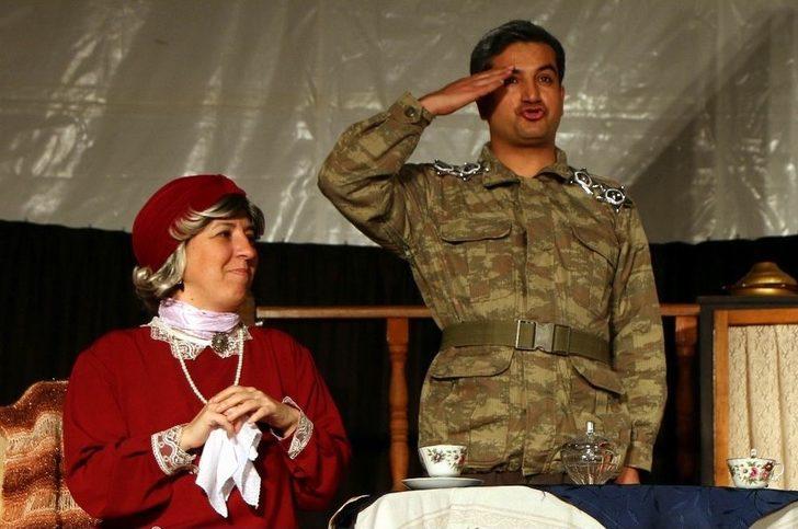 10 Yıllık Amatör Tiyatrodan Özel Gösterim G1