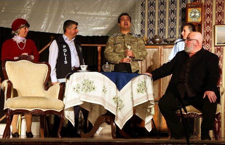 10 Yıllık Amatör Tiyatrodan Özel Gösterim G5