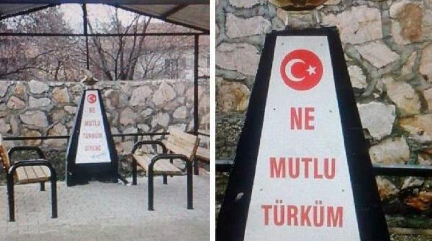 Divriği'de Atat&uuml;rk B&uuml;st&uuml;ne Saldırı