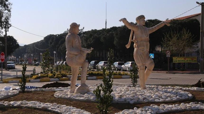 Burhaniye&rsquo;ye Gelenleri Efeler Karşılayacak