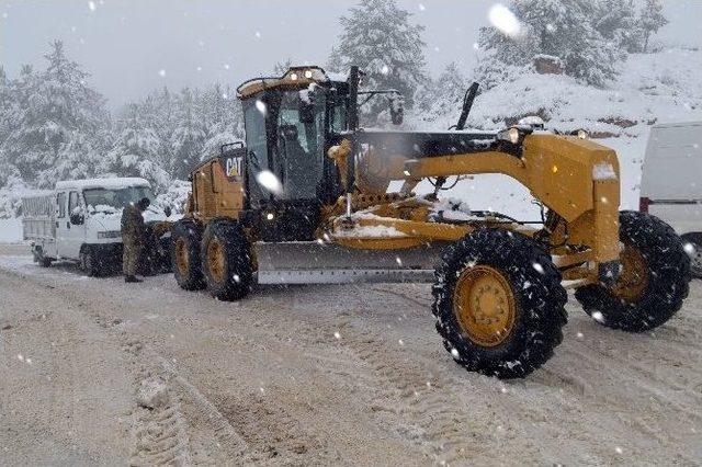 Kastamonu&rsquo;da Kar Yağışı Etkili Oluyor 2